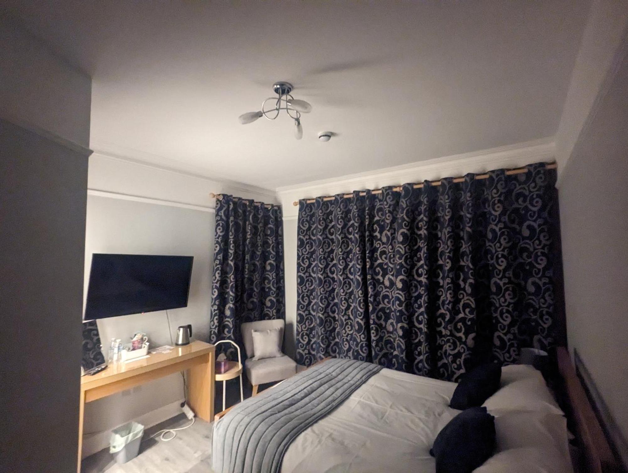The Cairns Leven Hotell Leven  Rum bild